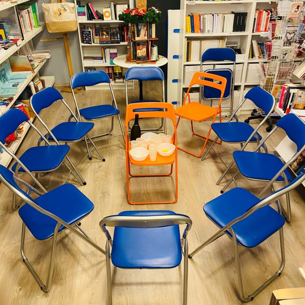 Gruppo di lettura in libreria
